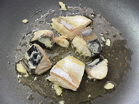 灰干しサバトマトソースパスタ3