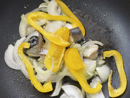 灰干しサバトマトソースパスタ4